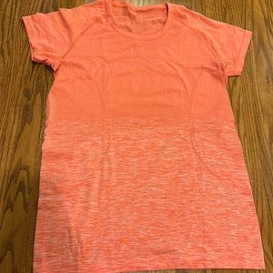 Lululemon workout top